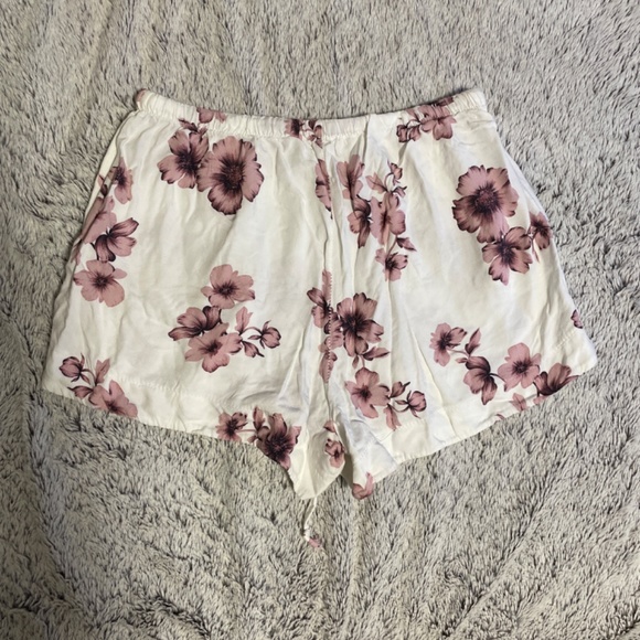 Shorts - Picture 2 of 2